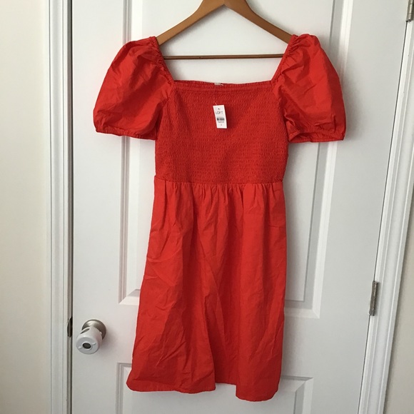 LOFT dress, short puff sleeves, smocked bust, pockets, new with tags - Picture 3 of 8